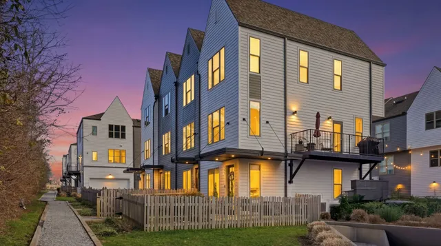 $439,900 | 331 East Village Lane, Nashville, TN 37216