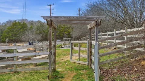 $439,900 | 331 East Village Lane, Nashville, TN 37216