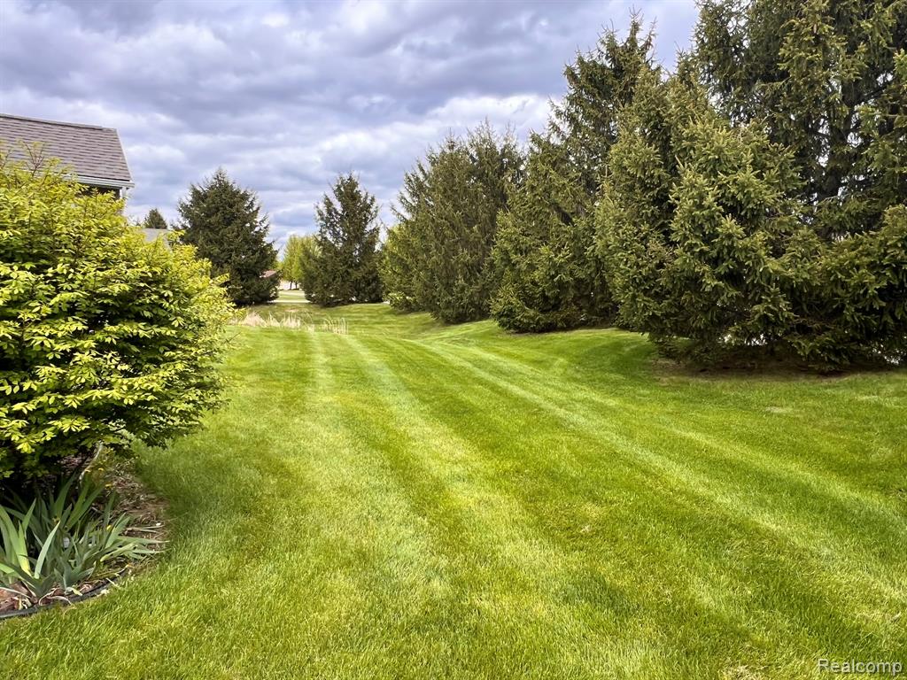 2078 West Ridge Drive, Unit 21 Davison, MI 48423 - Photo 33 of 39