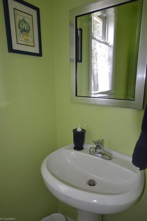 4048 Crooked Creek Road Climax, NC 27233 - Photo 13 of 30 Gallery Image 13