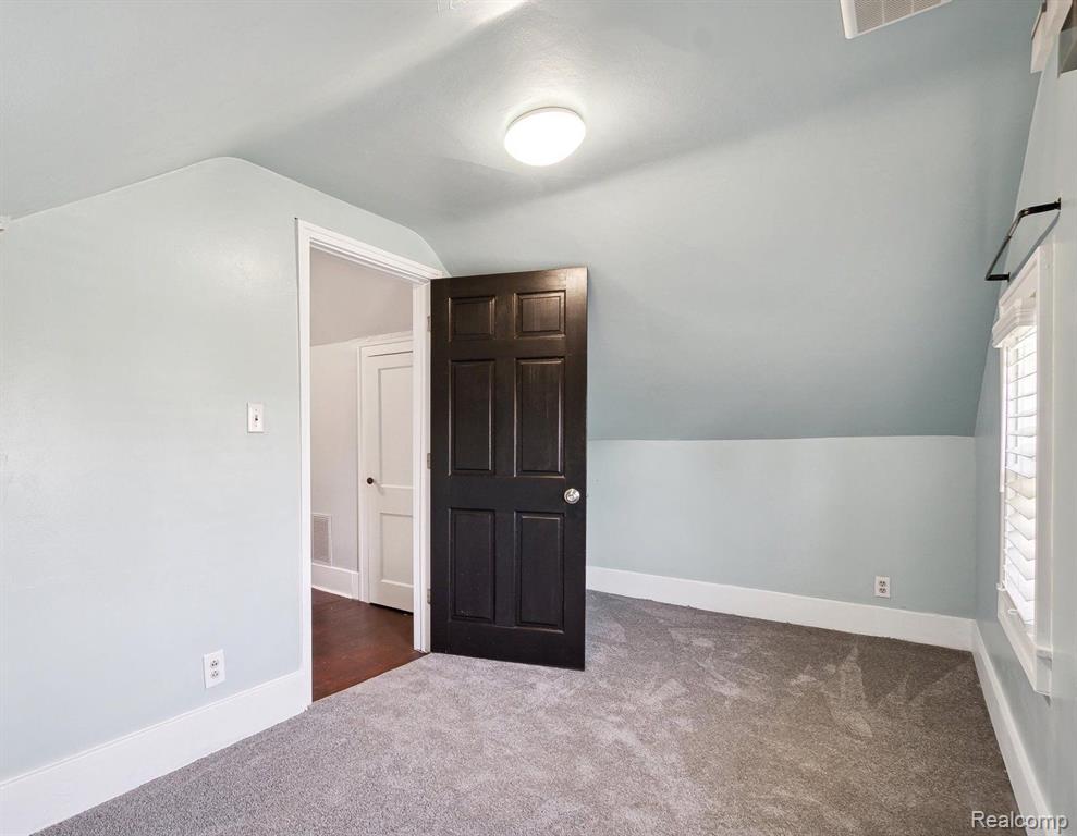 7133 Belleville Road Belleville, MI 48111 - Photo 22 of 48