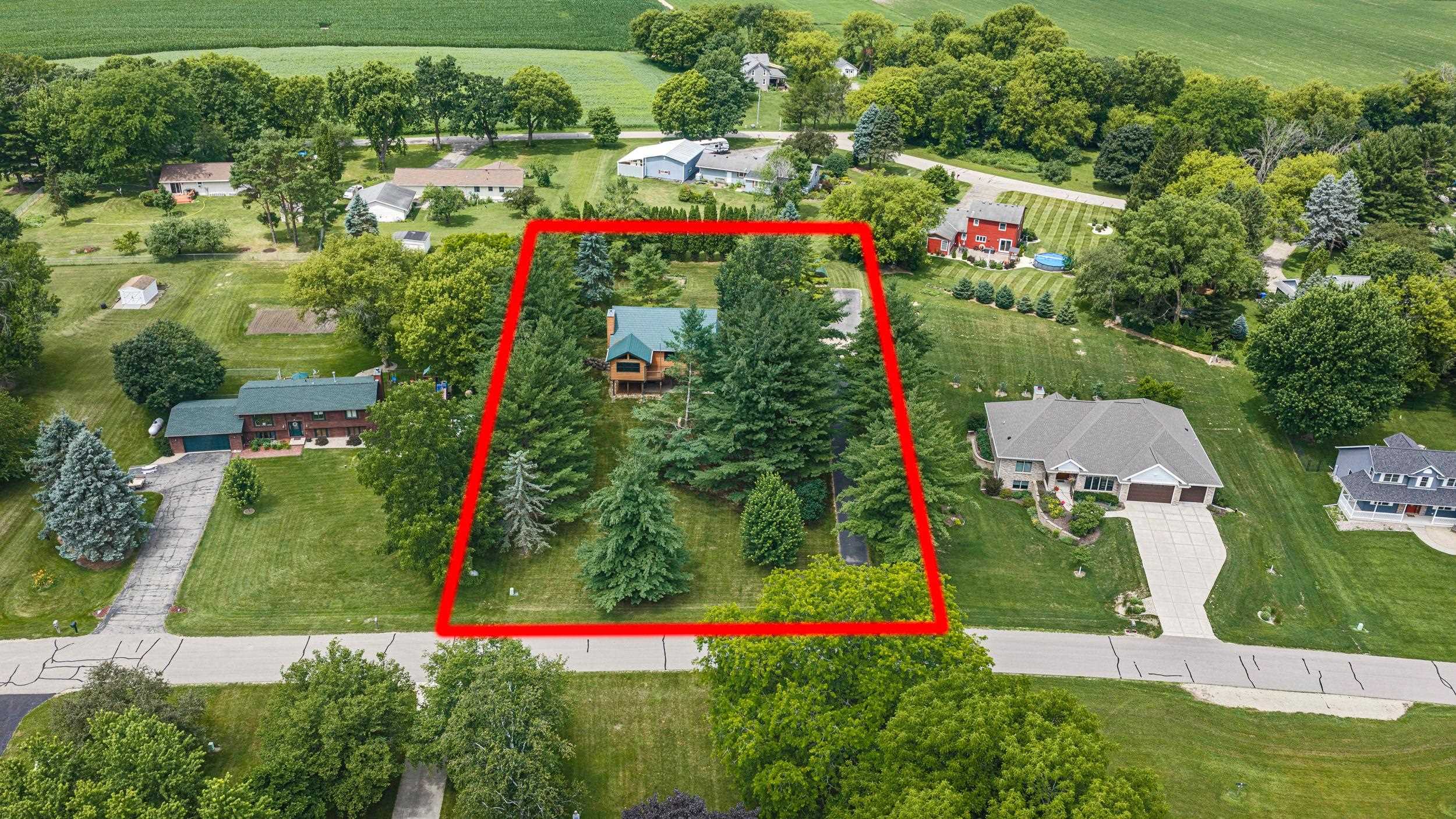 2555 Brown Deer Road Stoughton, WI 53589 - Photo 2 of 41