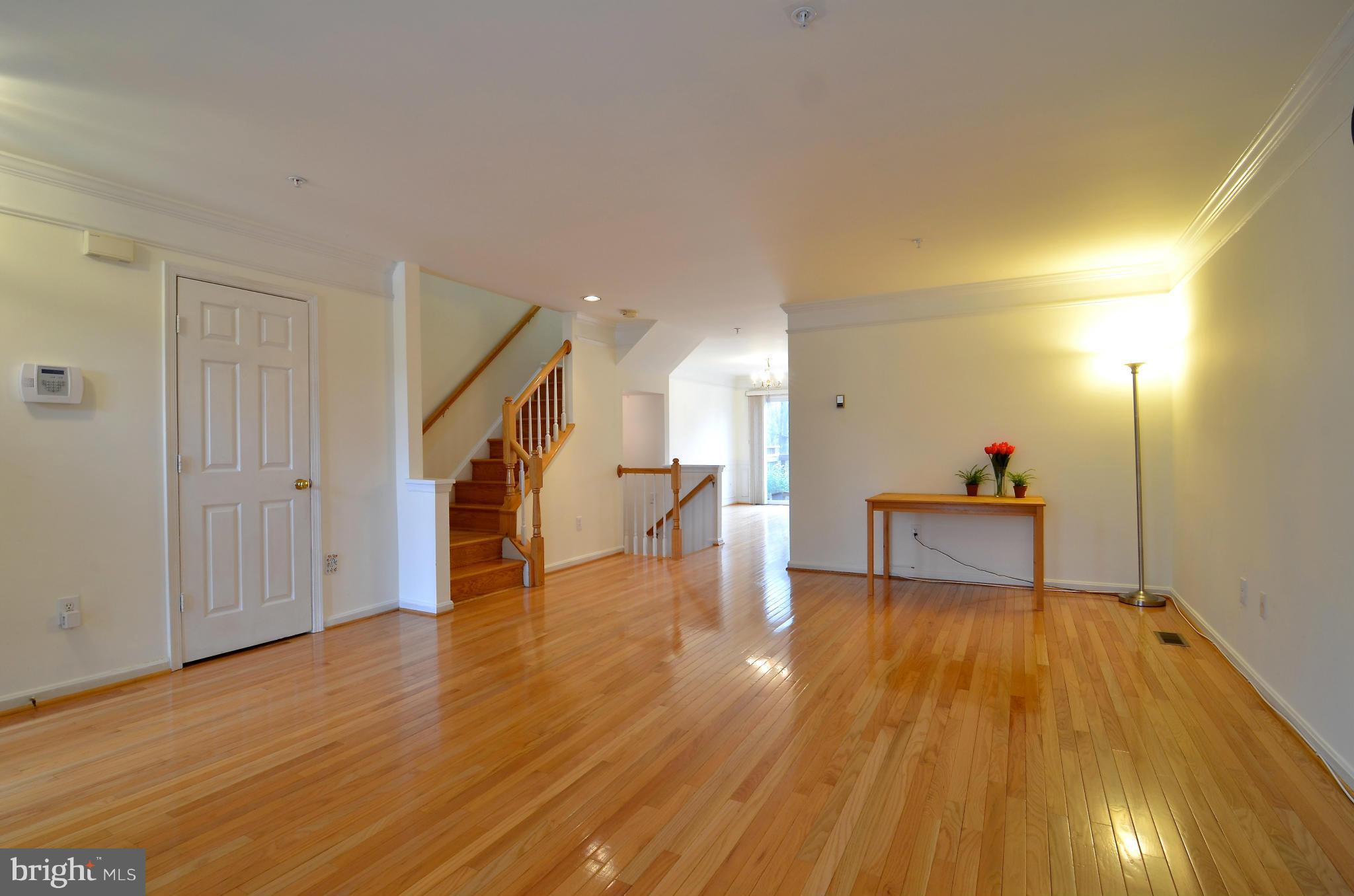 1835 Staley Manor Drive Silver Spring, MD 20904 - Photo 2 of 27 Living Room