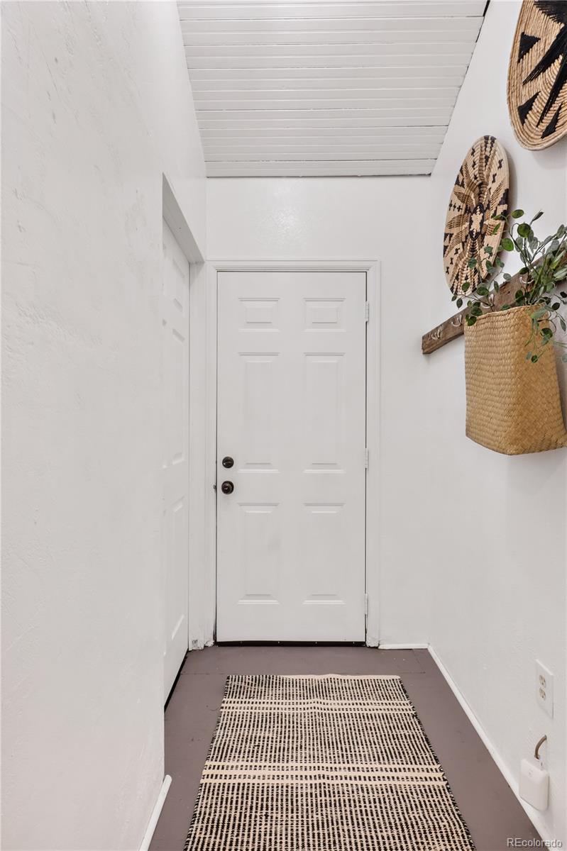 4743 Tejon Street Denver, CO 80211 - Photo 19 of 30 a view of a room