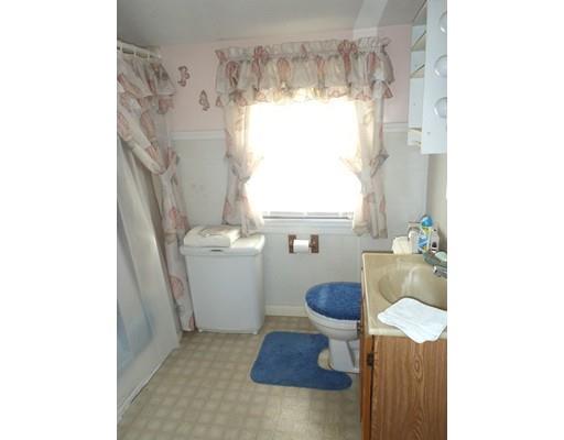 141 Pasco Road Springfield, MA 01151 - Photo 13 of 25