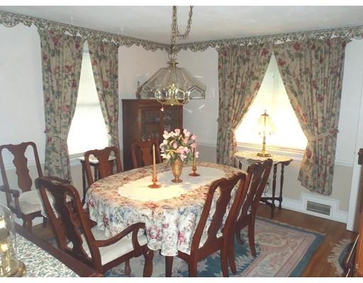 141 Pasco Road Springfield, MA 01151 - Photo 4 of 25