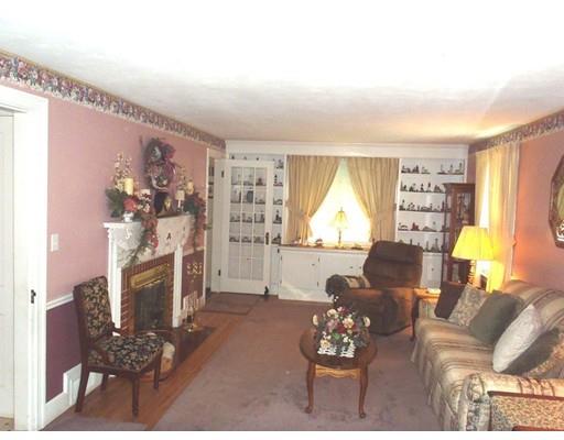 141 Pasco Road Springfield, MA 01151 - Photo 7 of 25