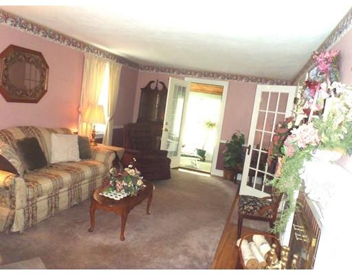 141 Pasco Road Springfield, MA 01151 - Photo 8 of 25