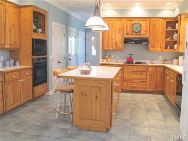 5824 Stone Spring Road Raleigh, NC 27613 - Photo 4 of 16 Kitchen