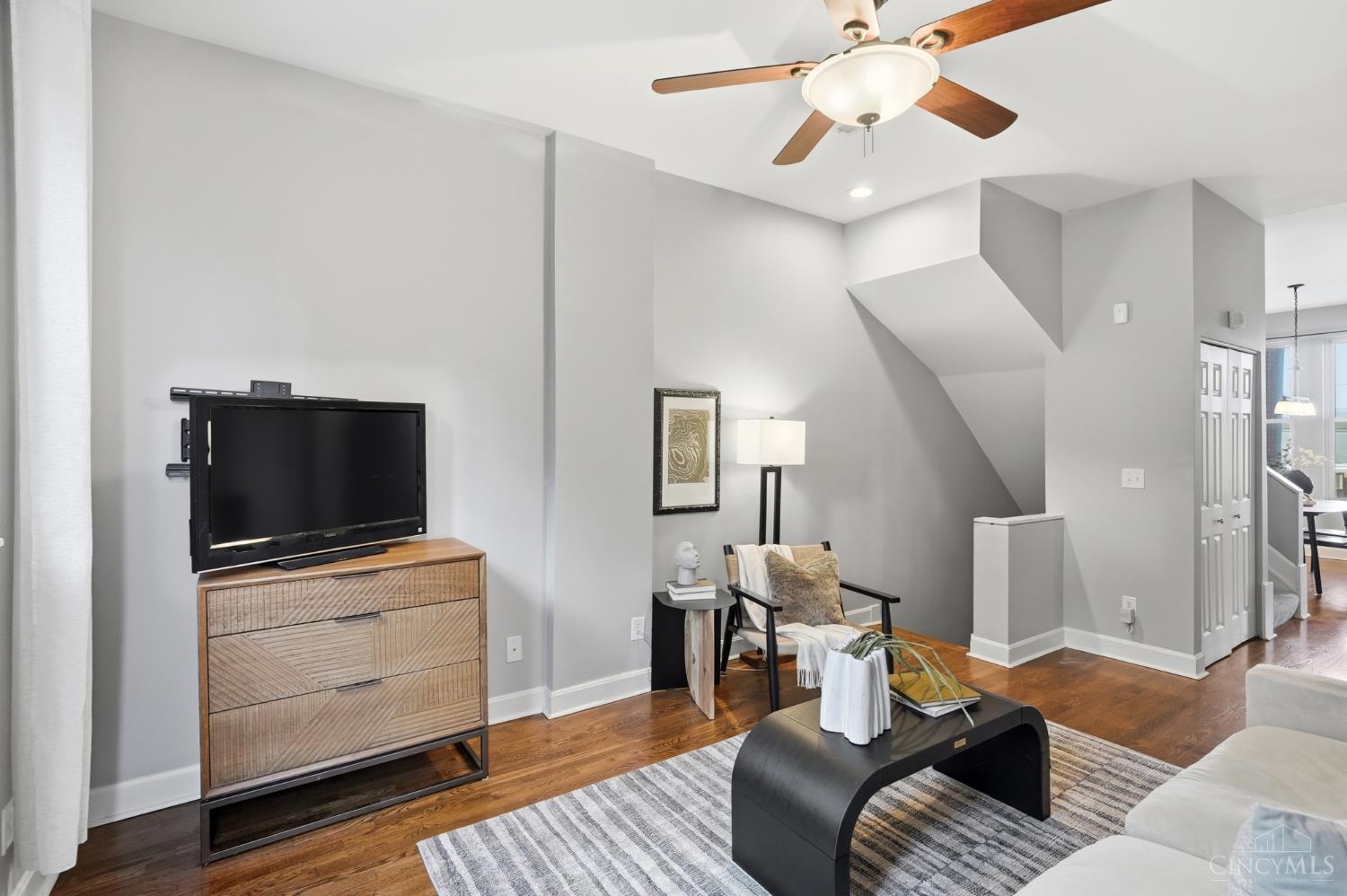 2156 Gilbert Avenue, Unit B Cincinnati, OH 45206 - Photo 4 of 20