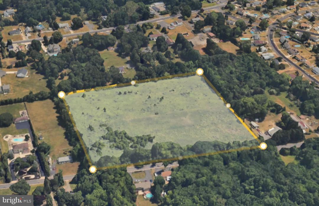 63 Kelly Driver Road Clementon, NJ 08021 - Photo 3 of 4 an aerial view of a house