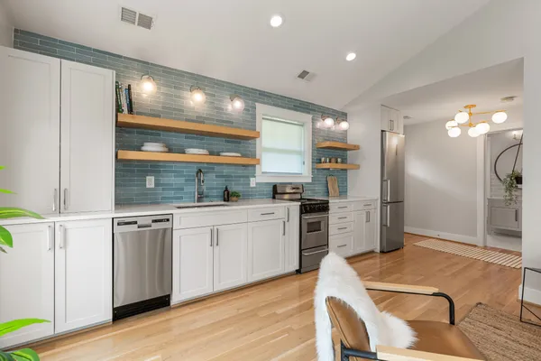 $899,900 | 1110 North 6th Street, Nashville, TN 37207