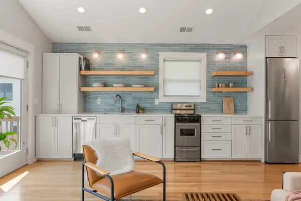 $899,900 | 1110 North 6th Street, Nashville, TN 37207