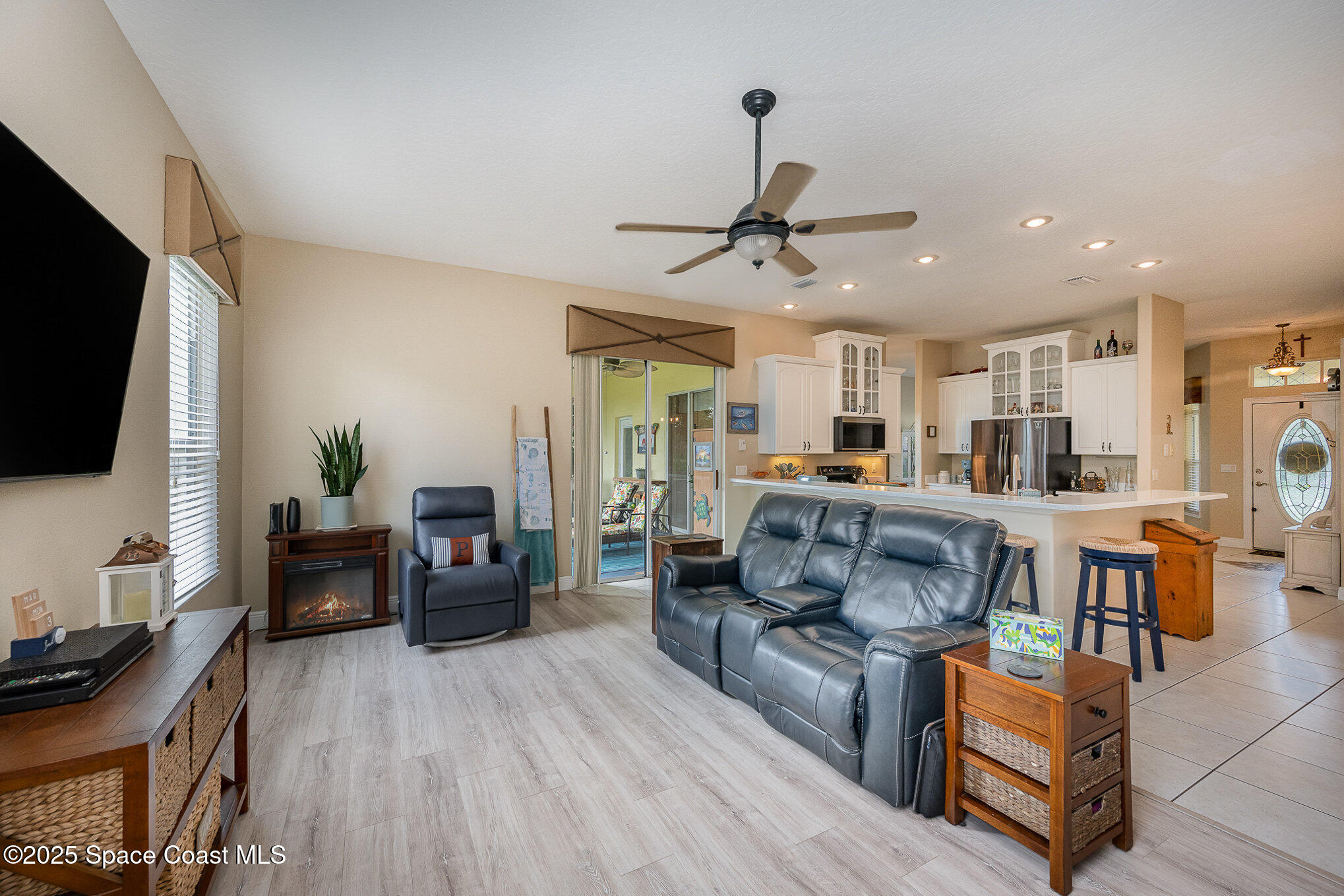 1150 Spring Oak Drive Melbourne, FL 32901 - Photo 13 of 38 Family room