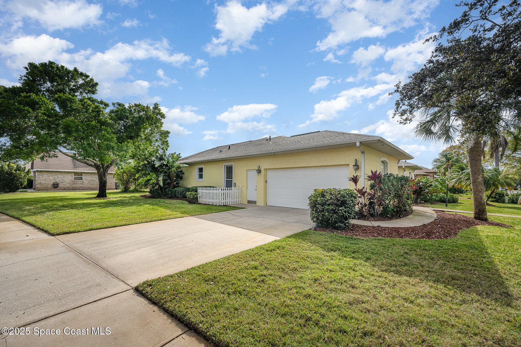 1150 Spring Oak Drive Melbourne, FL 32901 - Photo 32 of 38 Beautiful corner lot