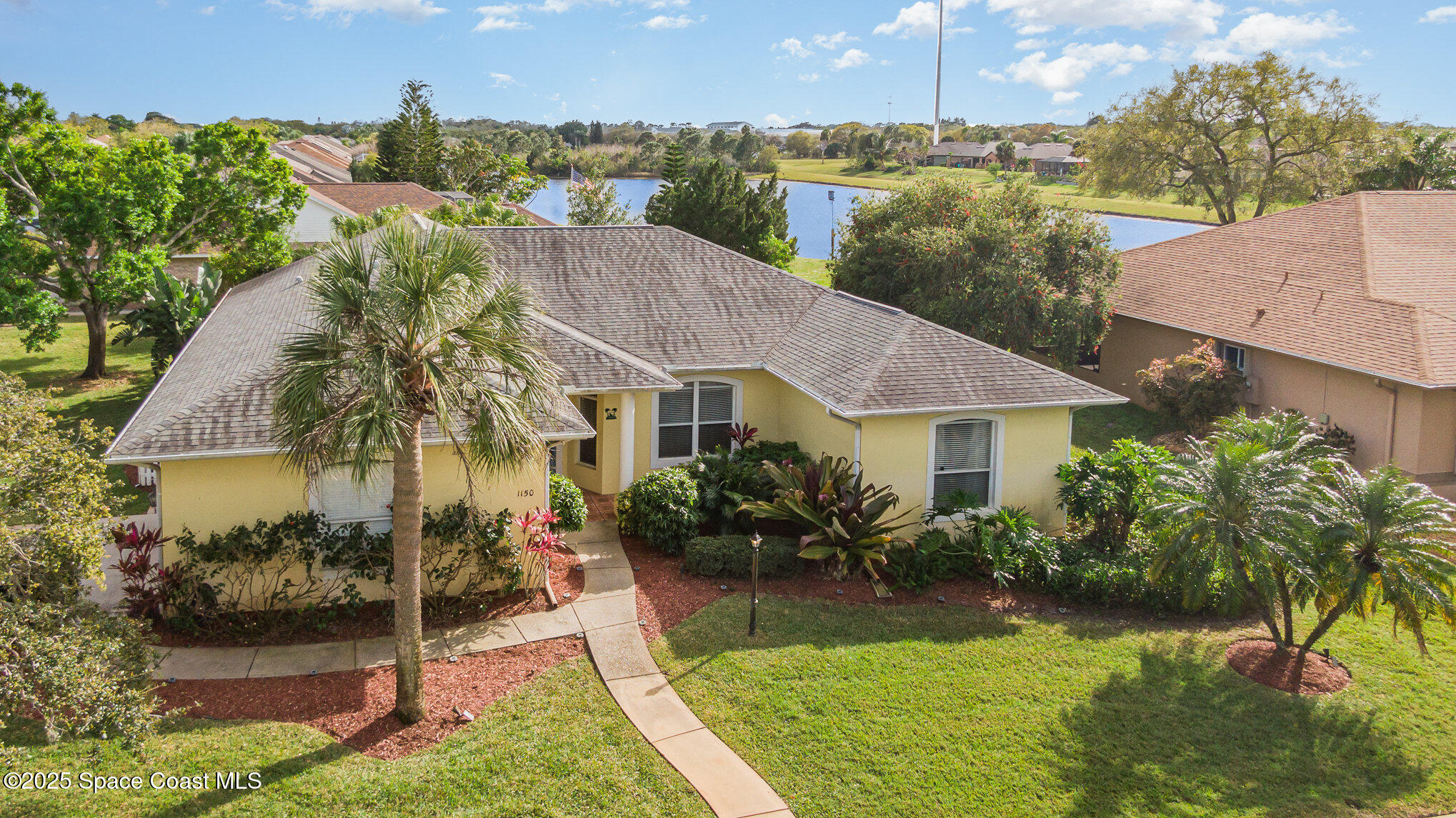 1150 Spring Oak Drive Melbourne, FL 32901 - Photo 5 of 38 Lake front home