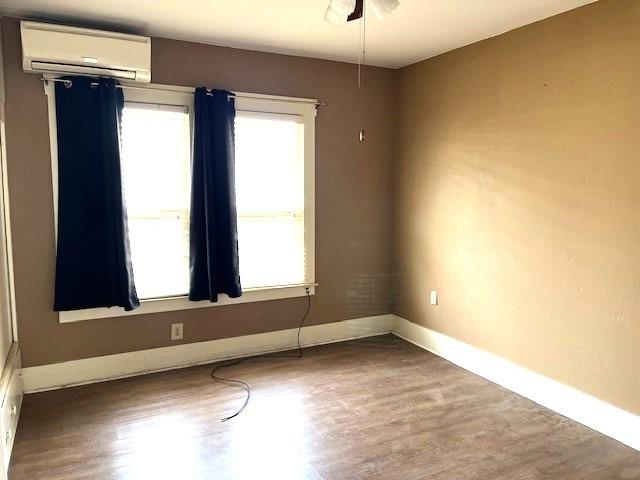 1433 Rose Selma, CA 93662 - Photo 4 of 10 an empty room with a window