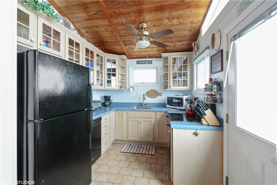 288 Ram Island Road Charlestown, RI 02813 - Photo 4 of 16 Compact and convenient kitchen