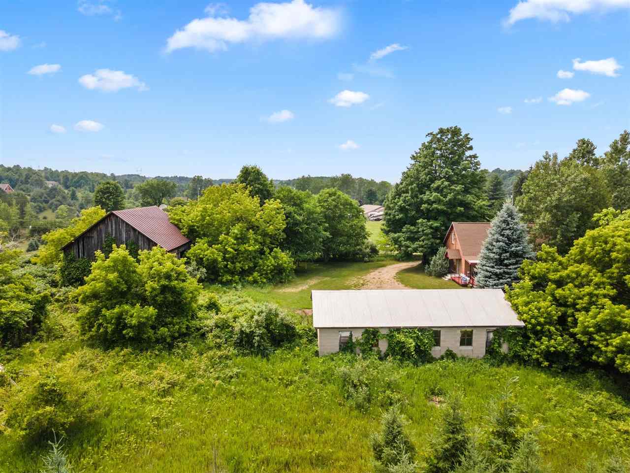 1644 Smith Road Traverse City, MI 49696 - Photo 4 of 36 1890045-3.JPG