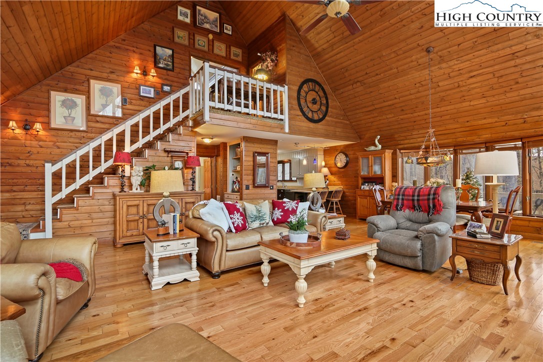 498 Hawk Ridge Road Deep Gap, NC 28618 - Photo 4 of 44 Gallery Image 4