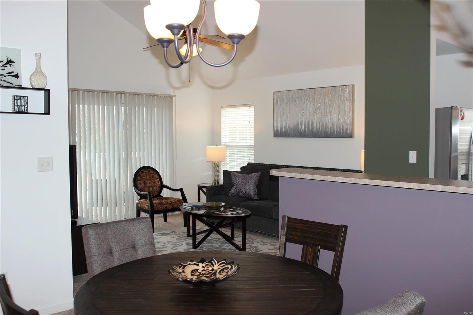 9736 Crayford Road, Unit 6G St. Louis, MO 63123 - Photo 12 of 35 Gallery Image 12