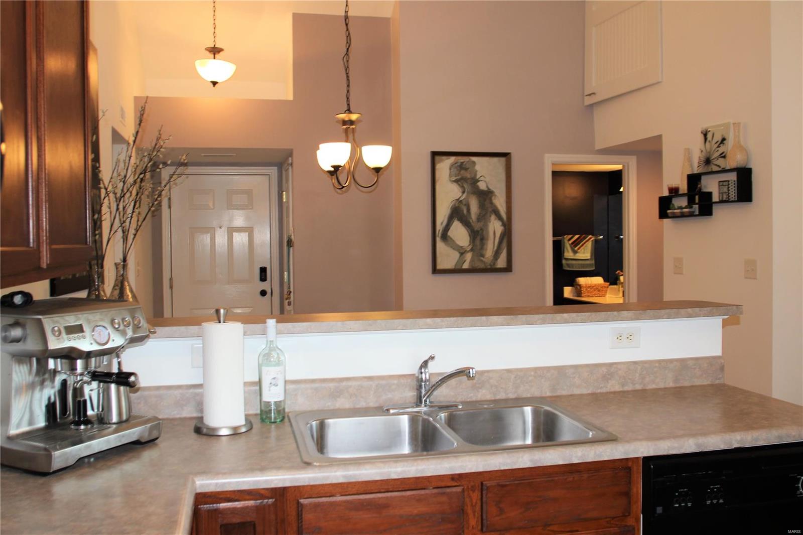 9736 Crayford Road, Unit 6G St. Louis, MO 63123 - Photo 19 of 35 Gallery Image 19