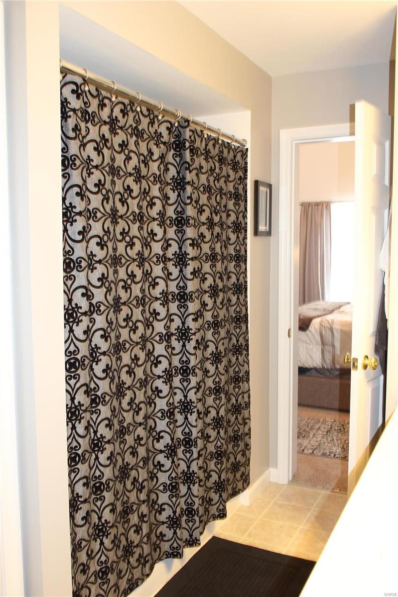 9736 Crayford Road, Unit 6G St. Louis, MO 63123 - Photo 25 of 35 Gallery Image 25