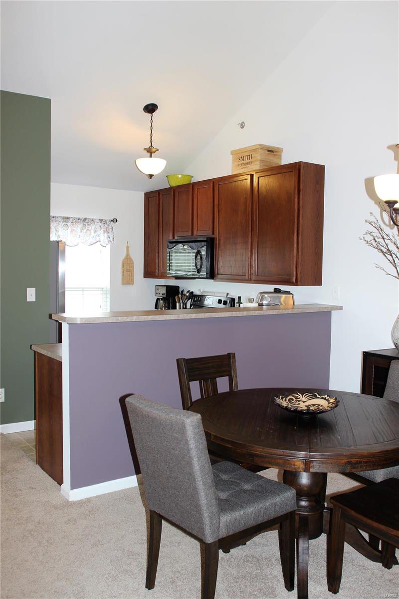 9736 Crayford Road, Unit 6G St. Louis, MO 63123 - Photo 10 of 35 Gallery Image 10