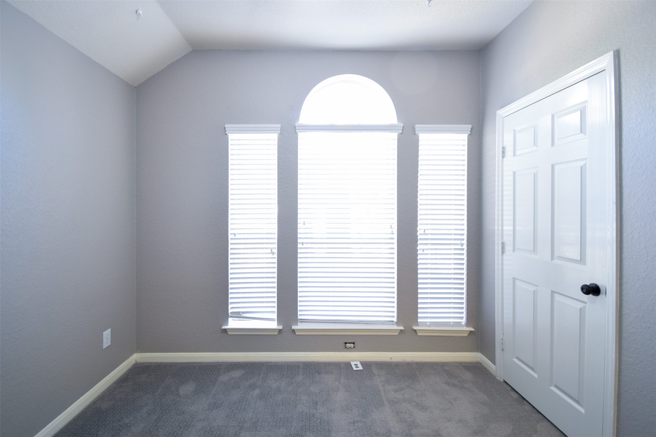 31 Rolling Ridge Court Conroe, TX 77385 - Photo 19 of 28