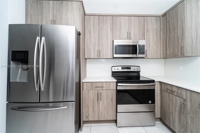 $2,500 | 17249 Northwest 60th Court, Unit 17249, Hialeah, FL 33015