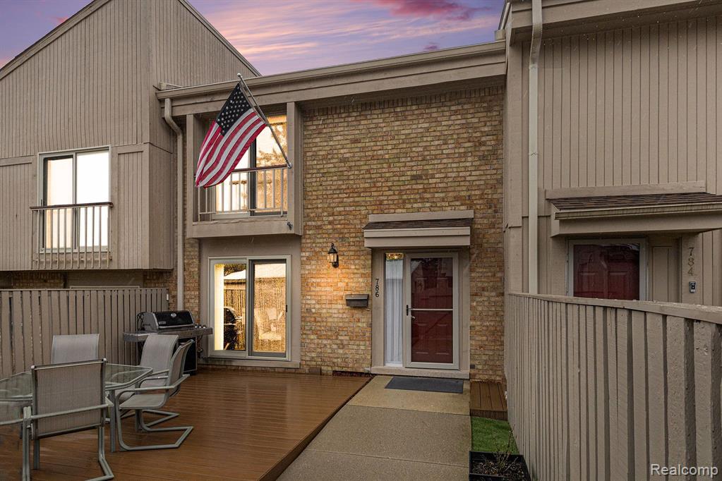 786 Oak Brook Ridge Drive Rochester Hills, MI 48307 - Photo 1 of 31