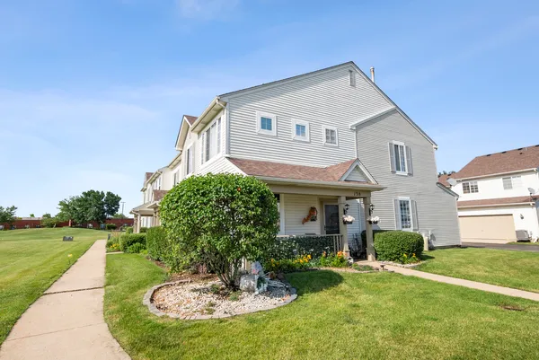 $285,000 | 138 Azalea Circle, Unit 138, Romeoville, IL 60446