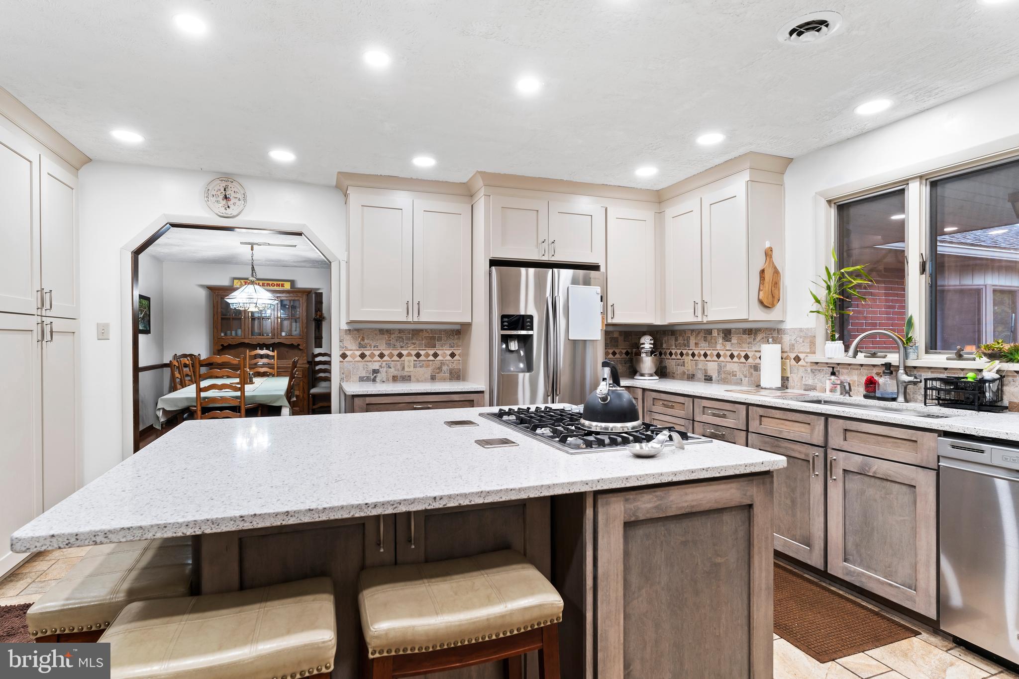 880 Creek Road Carlisle, PA 17015 - Photo 12 of 63 Gallery Image 12