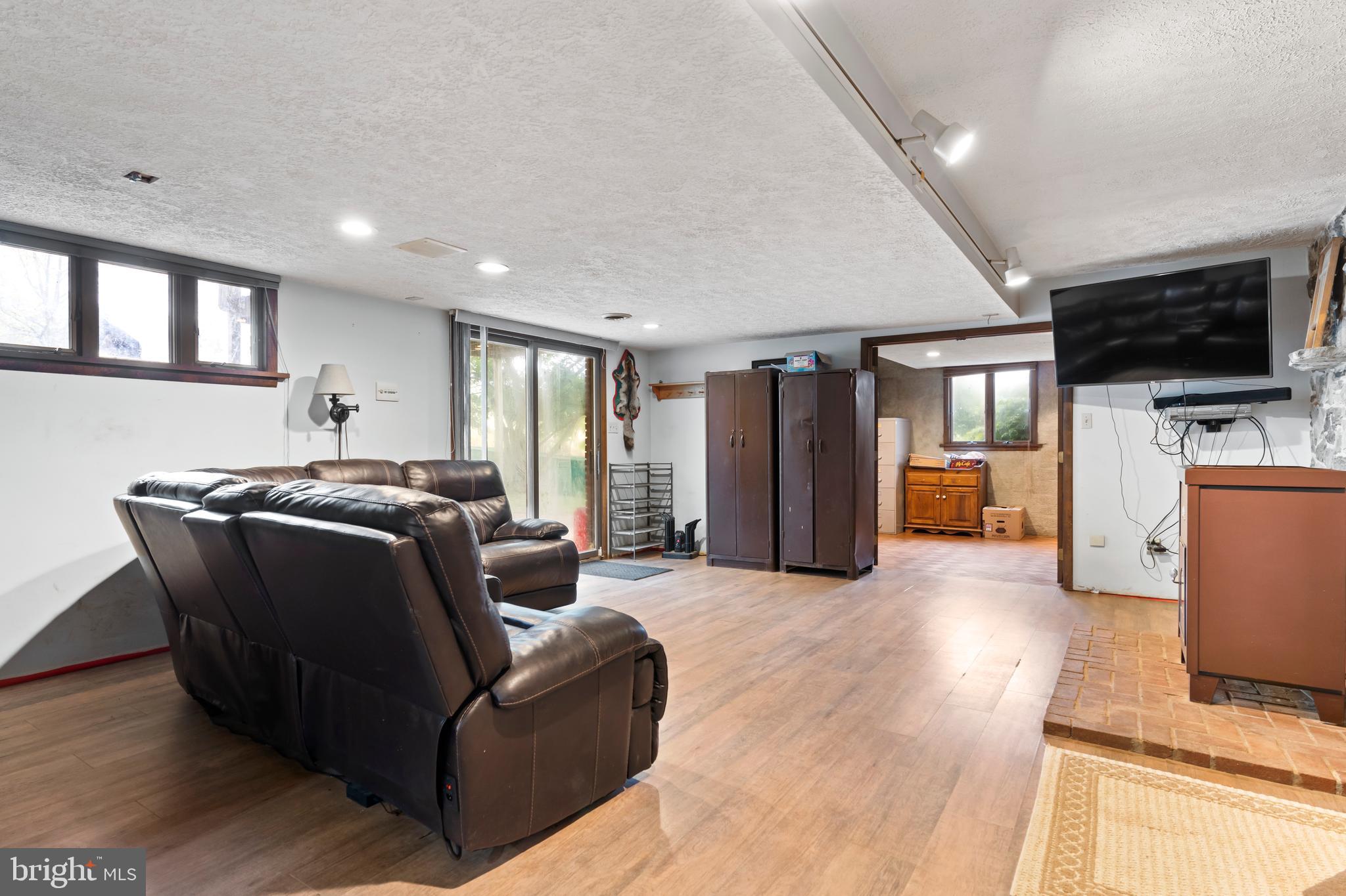 880 Creek Road Carlisle, PA 17015 - Photo 20 of 63 Gallery Image 20