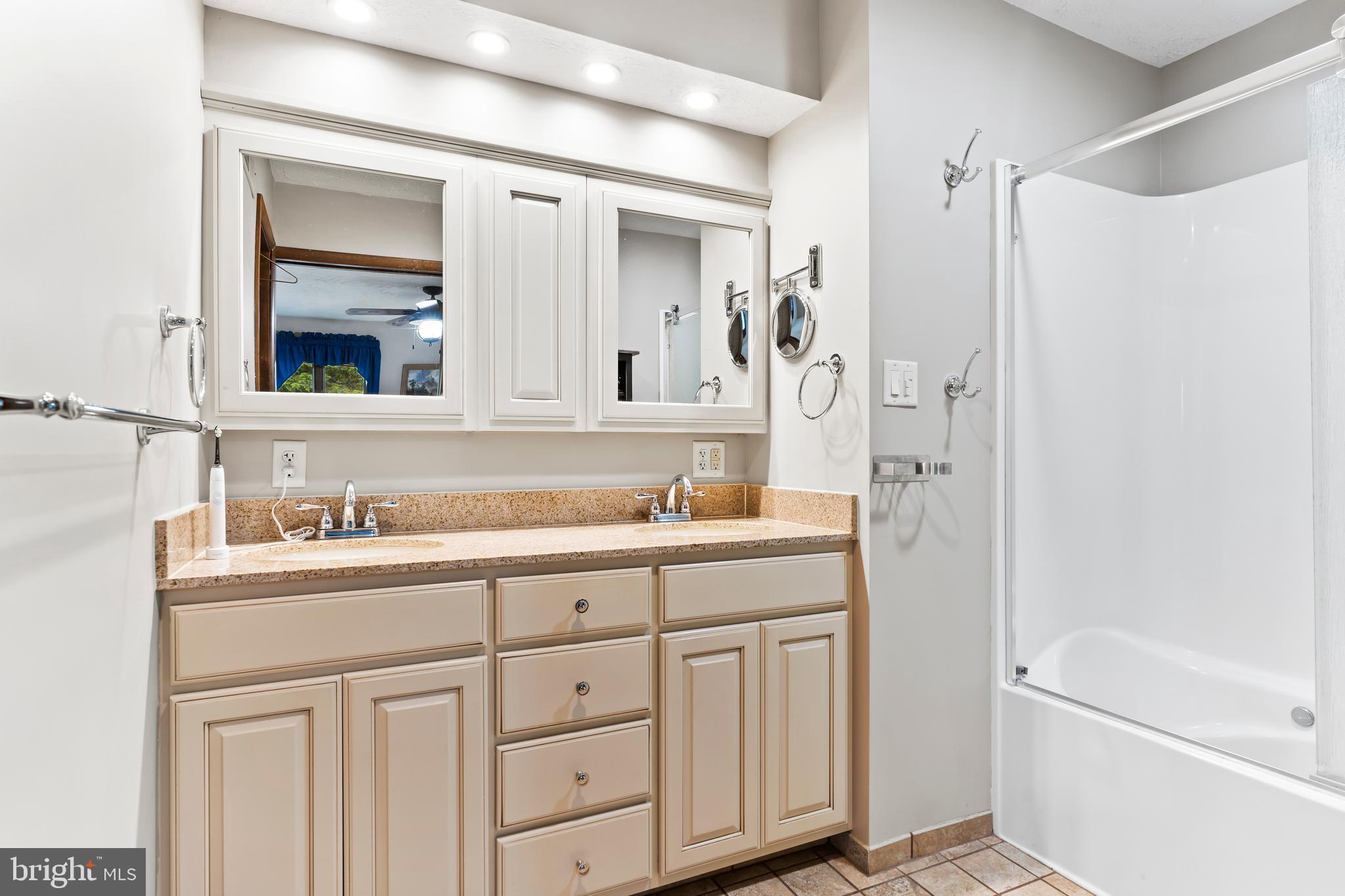 880 Creek Road Carlisle, PA 17015 - Photo 21 of 63 Gallery Image 21