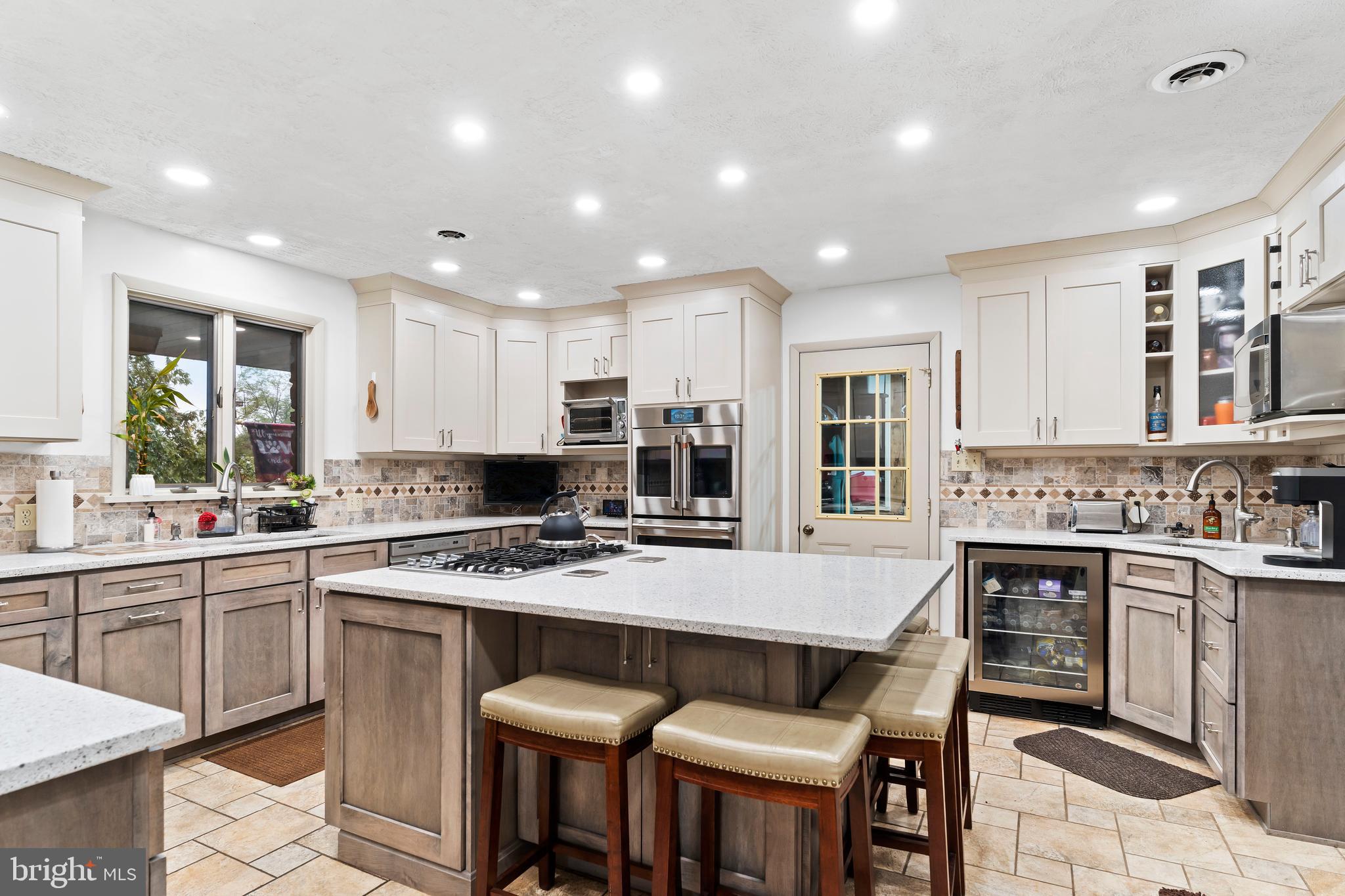 880 Creek Road Carlisle, PA 17015 - Photo 9 of 63 Gallery Image 9
