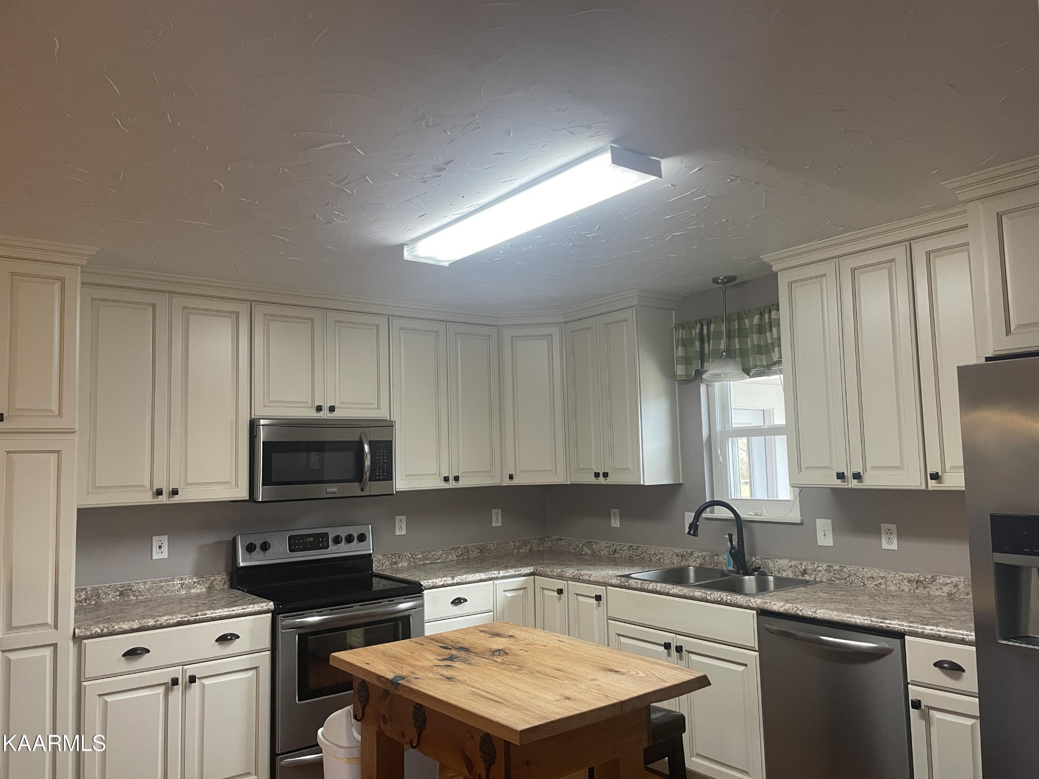 2929 Niles Ferry Road Greenback, TN 37742 - Photo 15 of 36 Gallery Image 15
