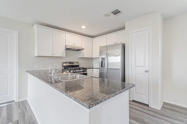 $1,595 | 3814 Pickles Way, Converse, TX 78109