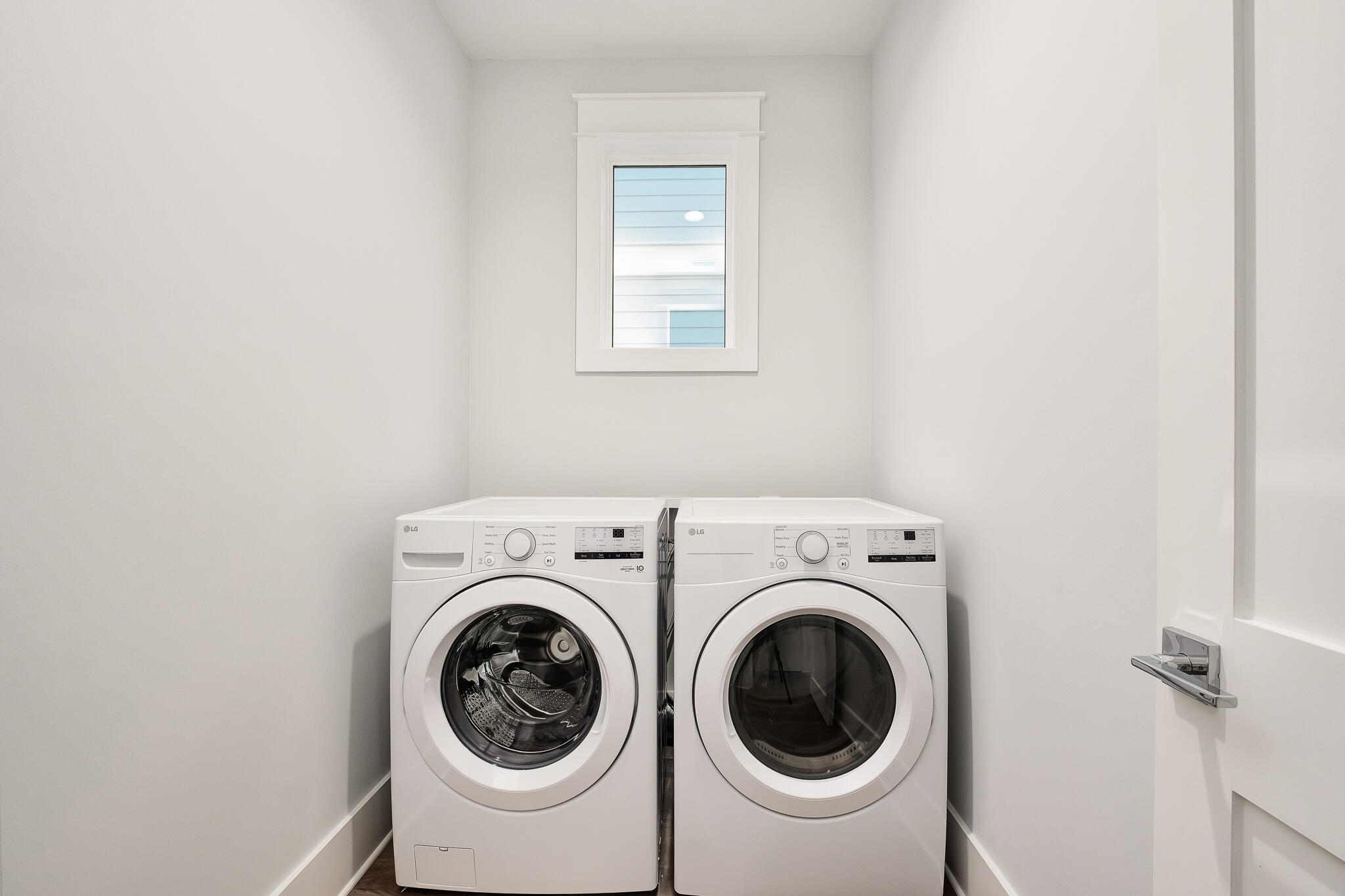 186 Redbud Ln Inlet Beach Inlet Beach, FL 32461 - Photo 19 of 46 a utility room with dryer and washer