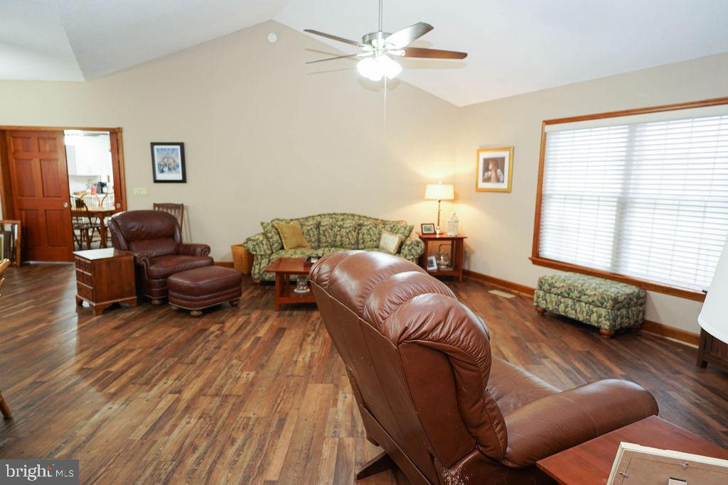 9137 Logtown Road Berlin, MD 21811 - Photo 34 of 59 Open flor plan