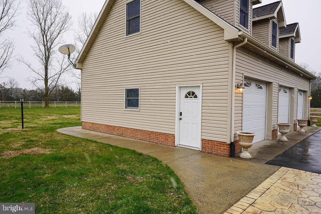9137 Logtown Road Berlin, MD 21811 - Photo 49 of 59 Three Car Garage entrance