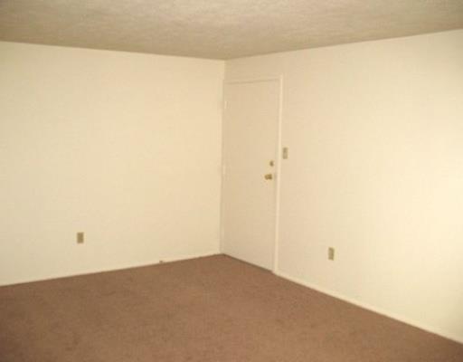 329 Ridge Point Circle Bridgeville, PA 15017 - Photo 3 of 15 Living Room.