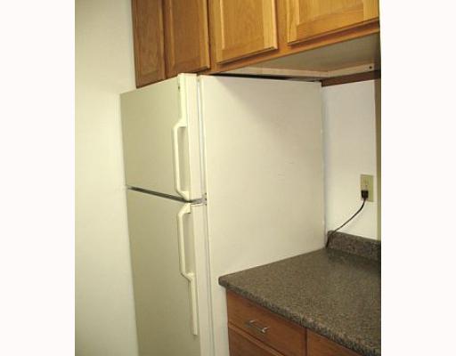 329 Ridge Point Circle Bridgeville, PA 15017 - Photo 8 of 15 Kitchen.