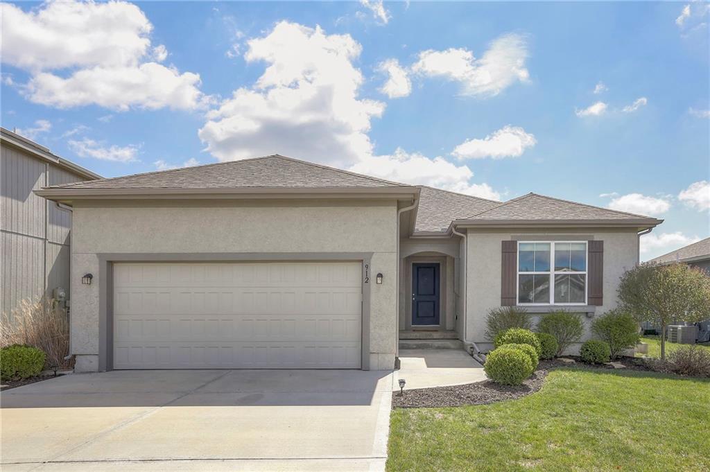 912 Southeast Auburn Ct  