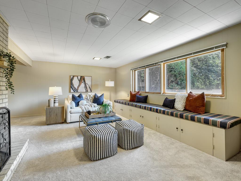 1801 Valley Curve Road Mendota Heights, MN 55118 - Photo 22 of 28 Gallery Image 22
