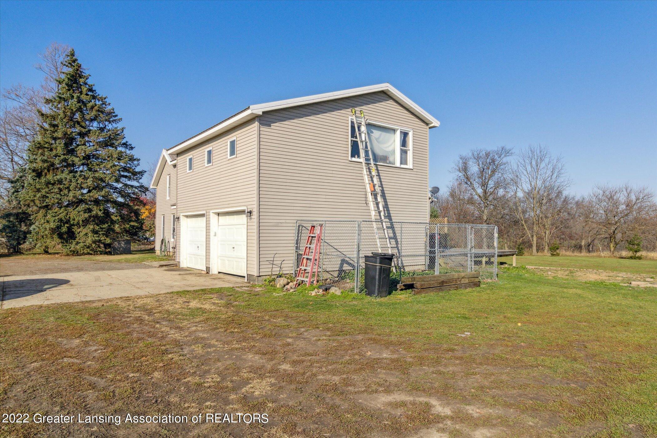 3227 Putnam Road Ovid, MI 48866 - Photo 55 of 64 56-Putnam-Rd-Laingsburg-MI-48848-WindowS