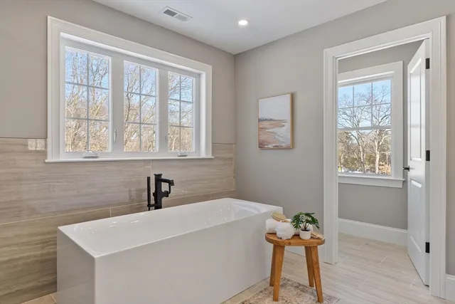 $1,899,900 | 23 Wilmington Road, Burlington, MA 01803