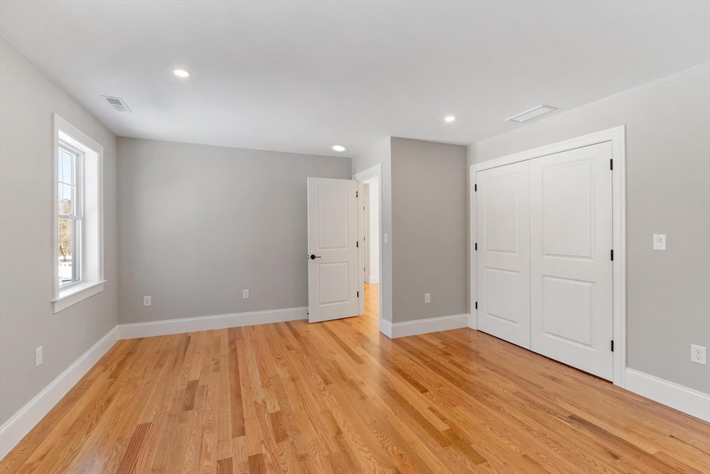 23 Wilmington Road Burlington, MA 01803 - Photo 32 of 42