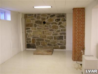 807 Stones Crossing Road Easton, PA 18045 - Photo 8 of 11 Gallery Image 8