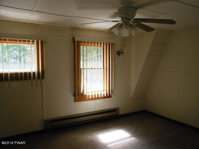 192 Dorys Road Dingmans Ferry, PA 18328 - Photo 28 of 47 guest room
